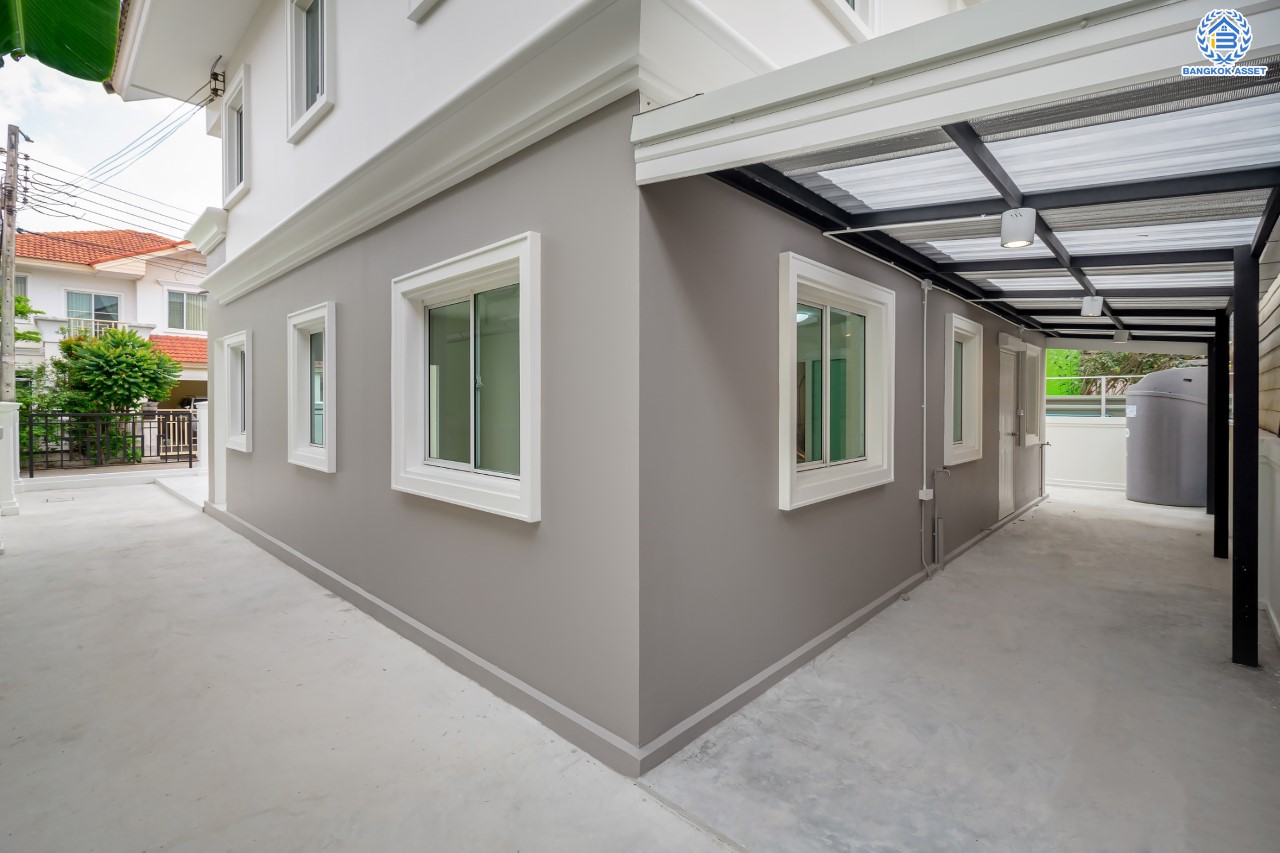 บ้านมือสองตกแต่งใหม่ หลังใหญ่ ม.ภัสสร14 บางใหญ่ ดีไซน์ทันสมัย เนื้อที่ 51.5 ตร.ว. รองรับทุกความสุข ฟังก์ชัน 3 ห้องนอน 2 ห้องน้ำ 2 ที่จอดรถ บนทำเลศักยภาพ ใกล้เซ็นทรัลเวสต์เกต ทางด่วน "ศรีรัช" และรถไฟฟ้าสายสีม่วง "สถานีตลาดบางใหญ่"